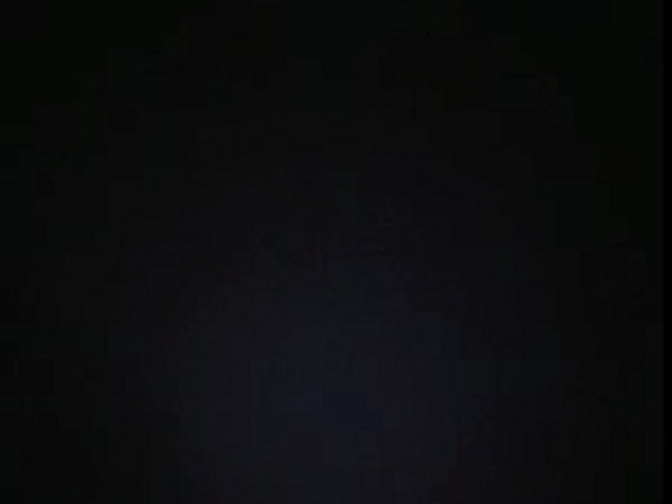 Montée des escaliers (dans le noir)