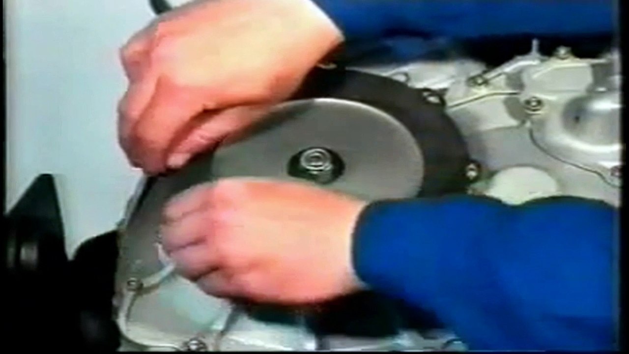 5 sur 6 Aprilia rsv 1000 r de 2004 à 2008 v60 engine montage démontage entretien A à Z explication code référence schéma