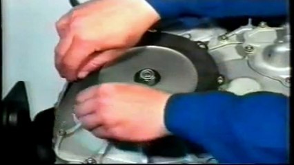 5 sur 6 Aprilia rsv 1000 r de 2004 à 2008 v60 engine montage démontage entretien A à Z explication code référence schéma