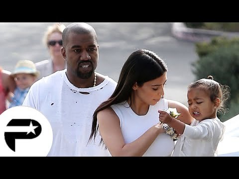 Kim Kardashian et Kanye West fêtent Pâques en famille.