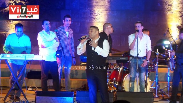 مجد القاسم يغنى أسمع بقى لايف