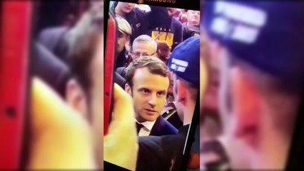 Macron reçoit un oeuf au Salon de l'agriculture