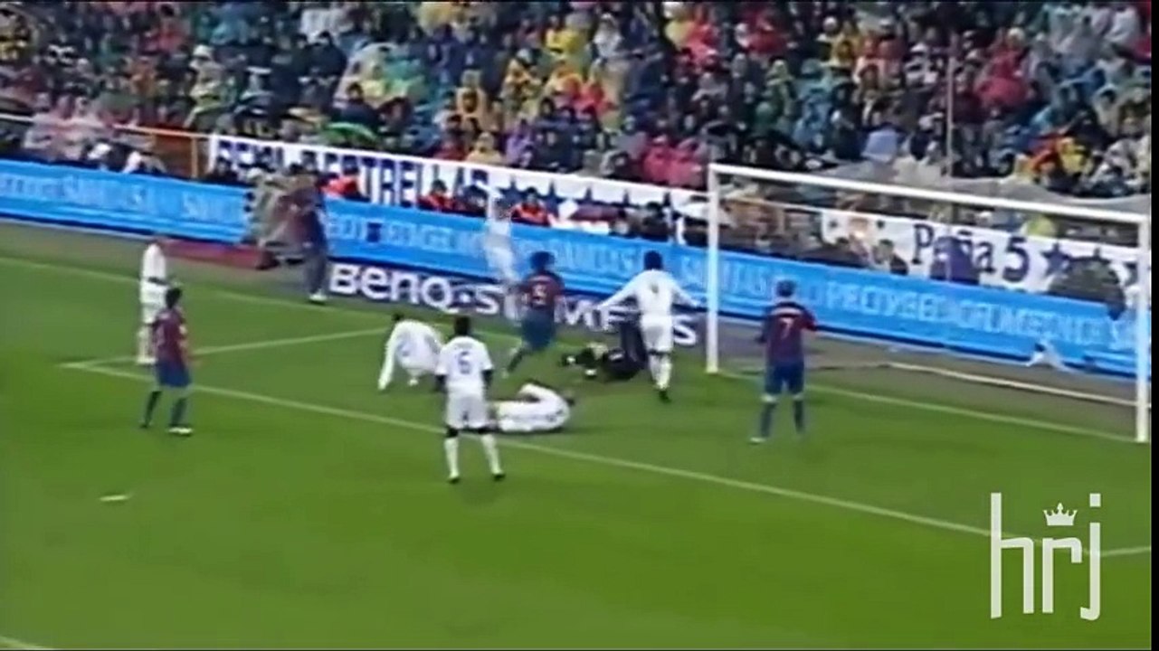 --- Ronaldinho Top 5 -- Destroying Skills---