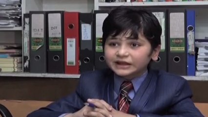 Peshawar: 10 saal ka BACHA apne he BHAROON ka USTAD ban geya