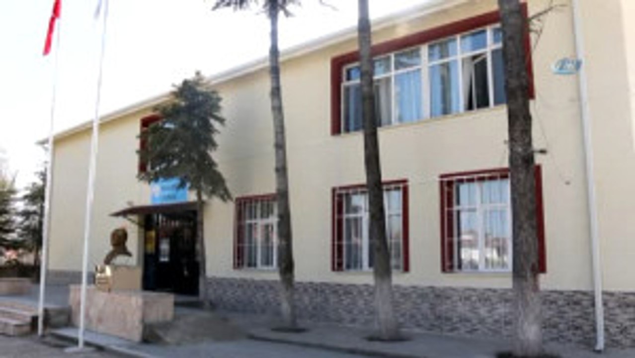Öğrencilerden, Polis ve Asker Ağabeylerine Moral Mektubu