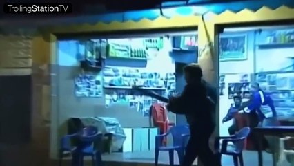 Funny Scary Videos - Best Funny Scary Pranks Compilation