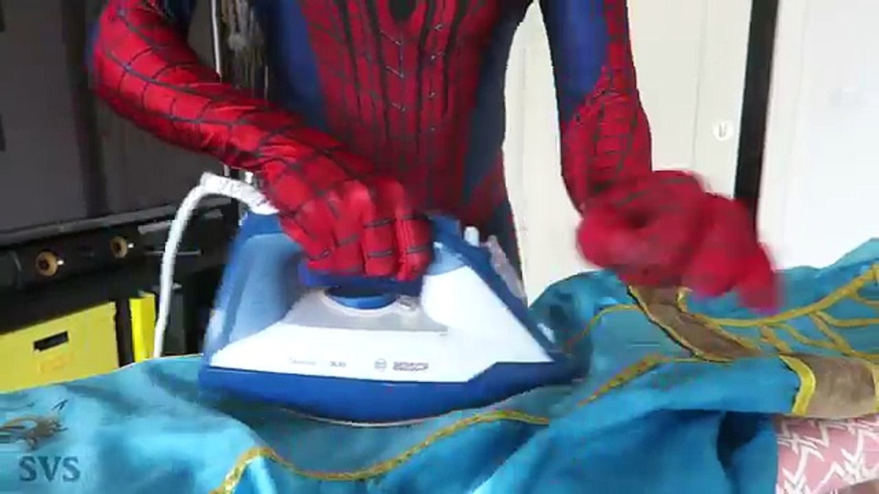 Frozen Elsa GOT HURT! Elsa vs DOCTOR! w/ Spiderman Joker Maleficent Bad Baby - Superheroes