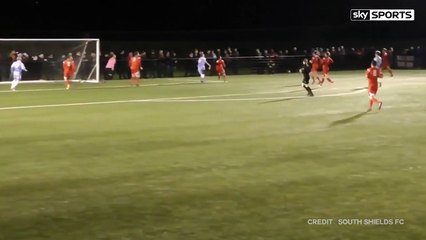 Un gardien évoluant en 9e division anglaise signe l’arrêt de l’année