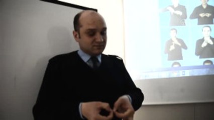 Polislere Işaret Dili Eğitimi