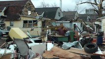 Deadly tornadoes tear through Midwest of America