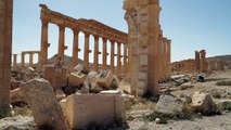 Estado Islâmico se retira de grande parte de Palmira