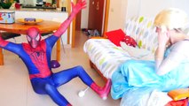 Человек-паук против мыши! Замороженные Эльза, Джокер, Супермен и розовый Человек-паук! Забавный Супергерой :
