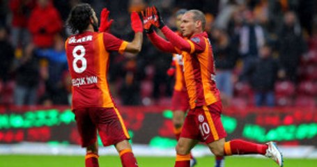 Tudor, Sneijder veya Selçuk'tan En Az Birini Antalya Maçında Yedeğe Çekecek