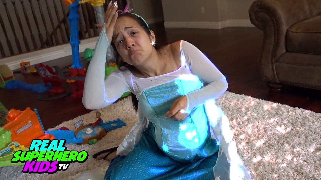 Why is PREGNANT Frozen Elsa CRYING? w/ Spiderman vs Joker Pink Spidergirl Princess Superhero Fun
