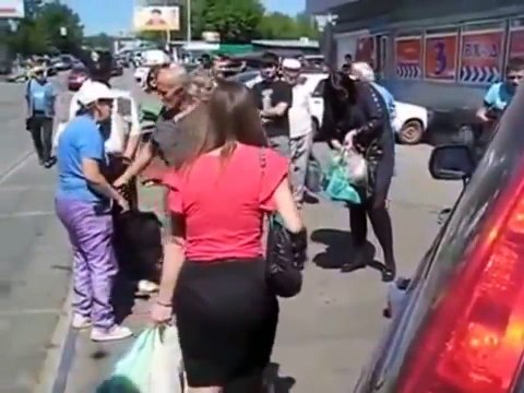 Женская Драка На Дороге - Female Fight On The Road - Лучший Прикол 2015 - The Be_HD