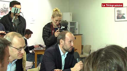 Benoît Hamon. Soutien de Le Drian : « Je ne peux pas m’arrêter au sanglot des appareils… »