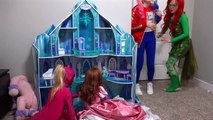 FROZEN ELSA EVIL WEDDING vs SPIDERMAN vs EVIL QUEEN MALEFICENT Superhero Fun Real Life Com