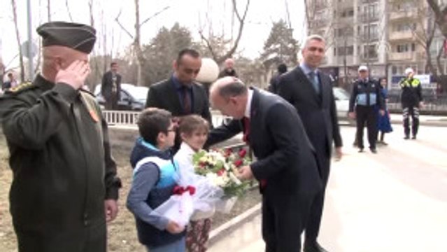 Vali Yaşar Karadeniz Görevine Başladı