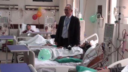 Diyaliz Hastalarına Müzikle Moral Veriliyor