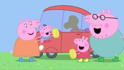 Peppa Pig - Peppa et George lavent la voiture (clip)