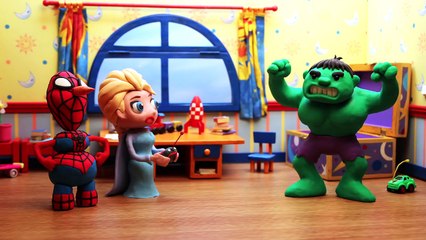 Olaf Spiderman costume Superheroe Elsa Frozen stop motion play doh animation video