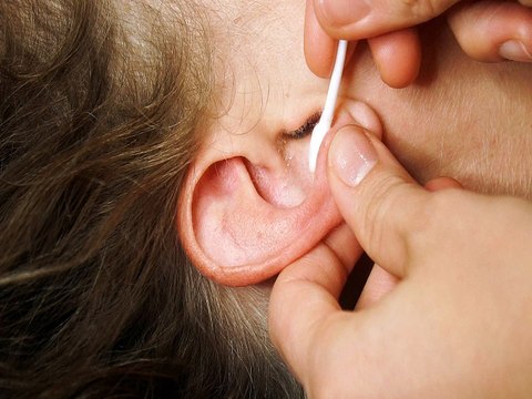 Real ASMR Ear Massage by Real Massage Therapist – Close Up Ear to Ear Whisper