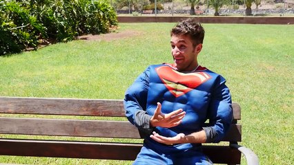 Frozen Elsa Turns into SUPERHEROES! Spiderman VS The Mad Scientist & Bad Elsa