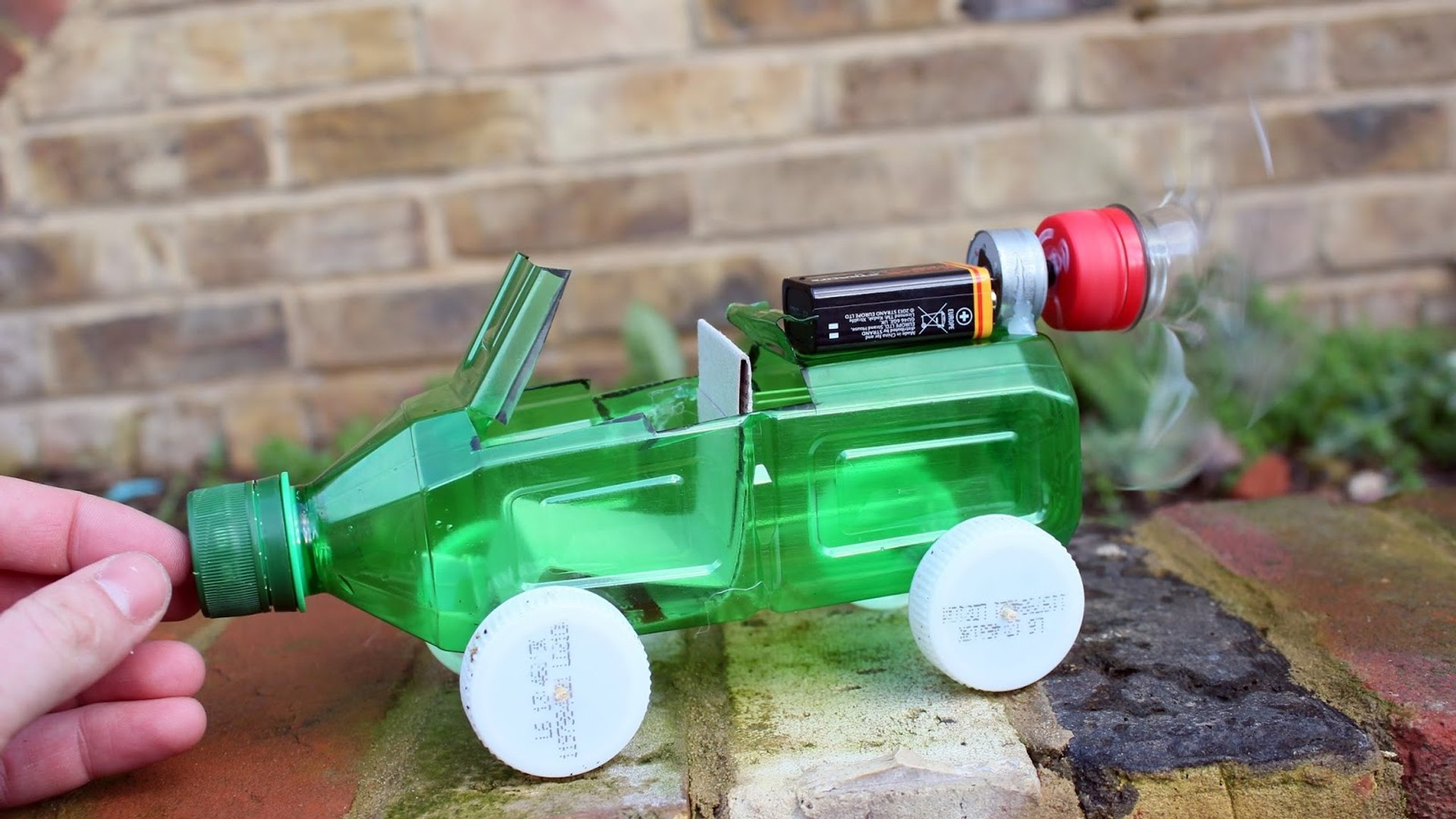 Pet şişeden pilli oyuncak araba yapımı - Dailymotion Video