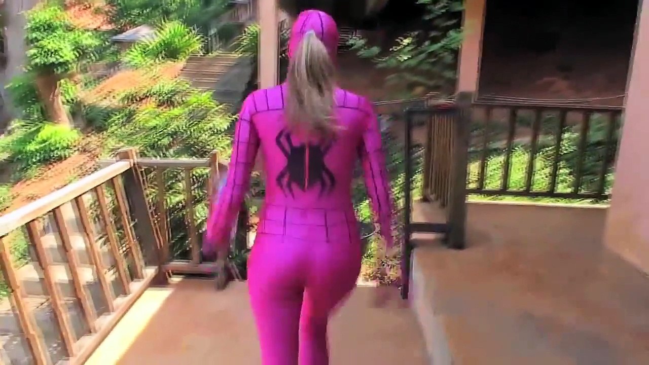 Pregnant Frozen Elsa vs Frozen Anna! Giving Birth to Triplets w: Spiderman, Doctor, Spider