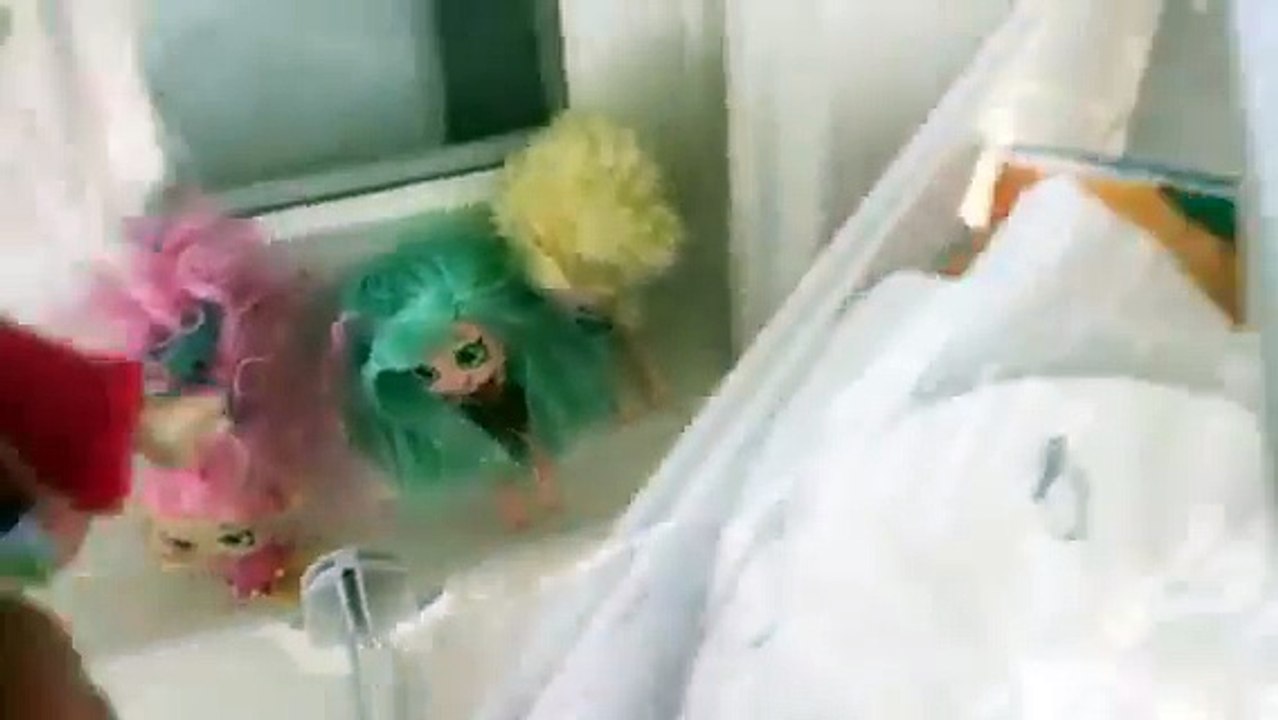 DONT LET ME DOWN SARAH GERONIMO CHAINSMOKERS REACTION