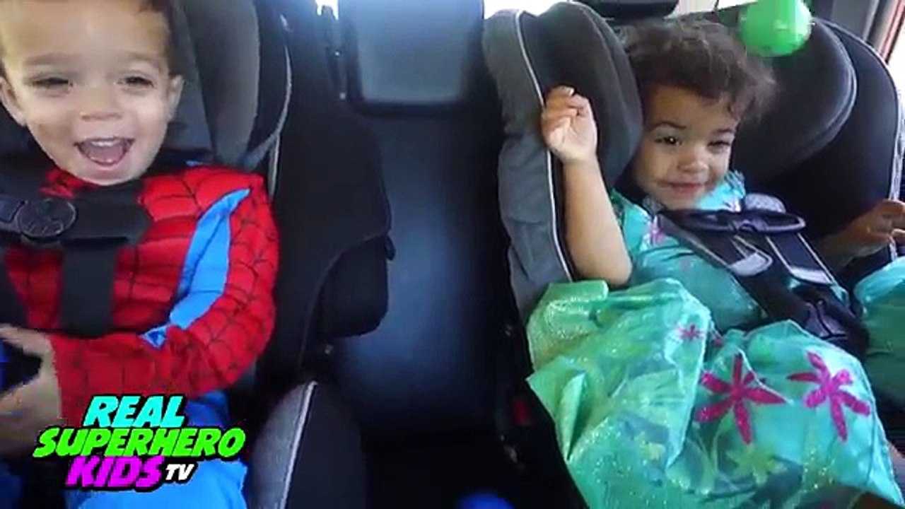 FROZEN ELSA & PINK SPIDERGIRL POO SURPRISE EGGS vs JOKER Funny Superhero Movie In Real Lif