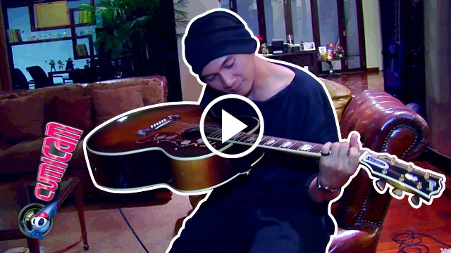 Dahsyat! Anji Dapat Hadiah Gitar Super Limited Edition - Cumicam 03 Maret 2017