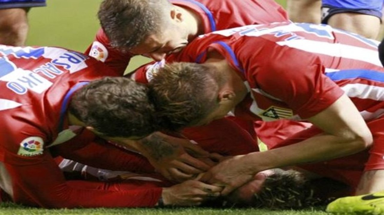 FERNANDO TORRES Horrible Head Collision During Game