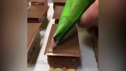 The most oddly satisfying video-Vidéo la plus satisfaisante au monde-الفيديو الأكثر مرضية بشكل غريب