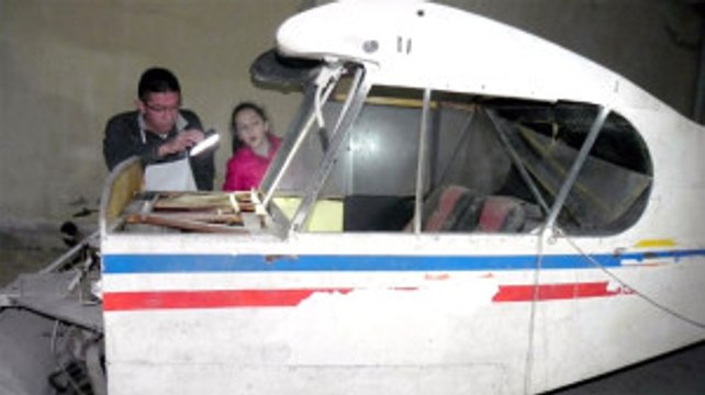 Avcılar'da Bodrum Katta Bulunan Uçağın Sırrı Çözüldü