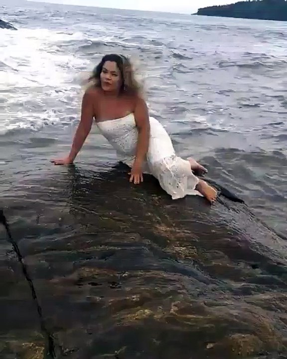 chica sexy en la playa
