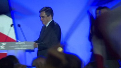 Concert de casseroles pour Fillon à Nïmes