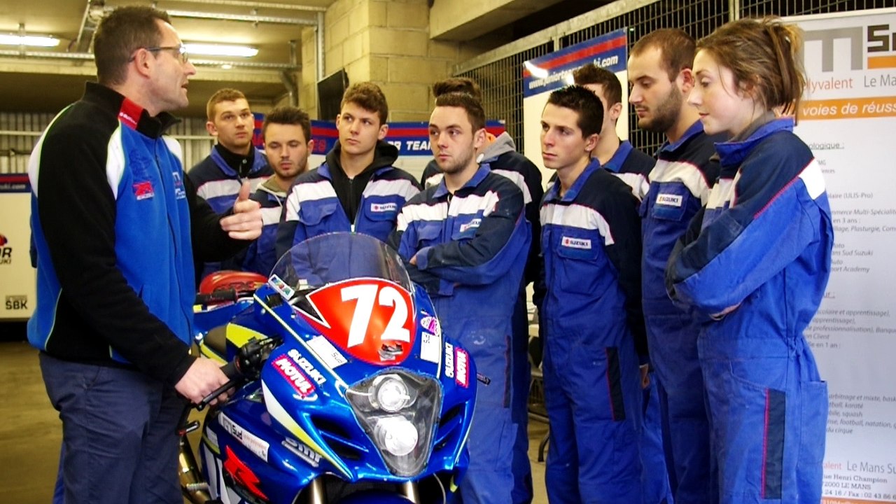 Damien Saulnier, team manager Junior Team Suzuki, prépare les 24 Heures Motos avec ses élèves