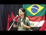 #15 Ana Beatriz recitando sua composição no Café com Poesia em 17-12-2016