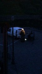 La camionnette dans laquelle se trouvaient le bonbonnes de gaz à Saint-Gilles