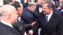 Niğde Bakan Özhaseki, Ömer Halisdemir'in Kabrini Ziyaret Etti
