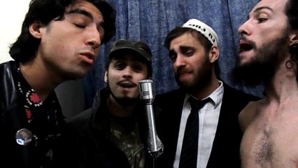 Quatro Homens e Meio Apê - Abertura