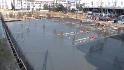 Esenyurt Sultan Alpaslan İlk ve Ortaokulu'nun Temeli Atıldı