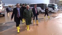 Mersin Büyükşehir Belediye Başkanı Burhanettin Kocamaz, Yağışların Etkili Olduğu Erdemli İlçesinde...