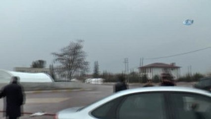 Depremzedeler Cuma Namazını Çadırlarda Kıldı