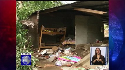 Deslave sepultó 20 viviendas