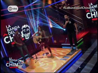 Anna Carina Copello reta a la Banda en el Canto