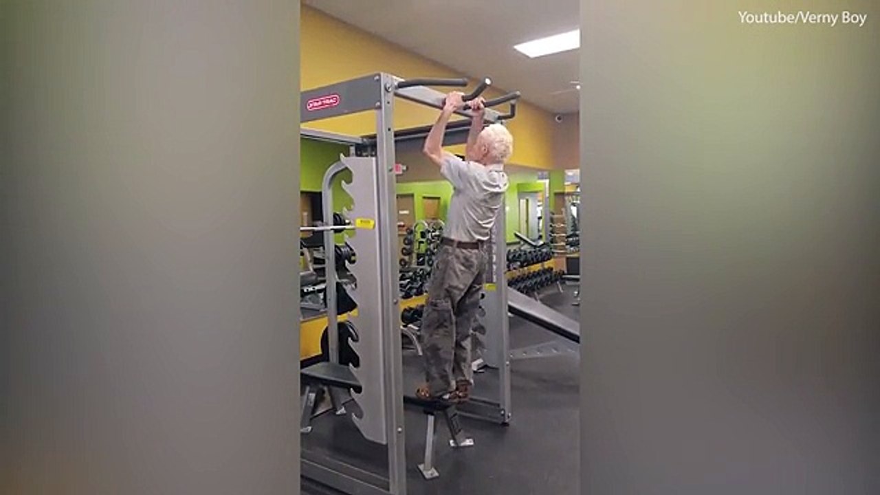 Incredible 90-year-old does 24 pull-ups on his birthday _ #Social Media Viral News