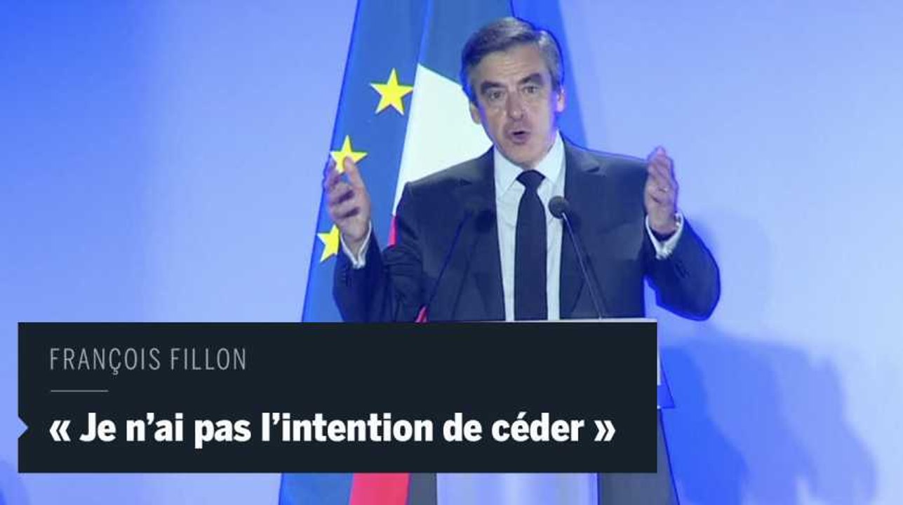 "Je n'ai pas l'intention de céder", lance Fillon à Nîmes