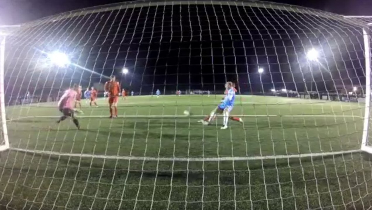 Un gardien amateur anglais signe l’arrêt de l’année